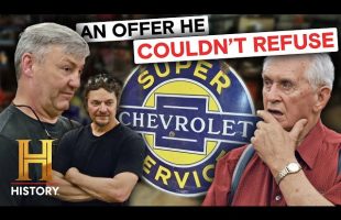 Incredible Collection of Car Parts *Including Chevrolet Sign* (Season 25) | American Pickers