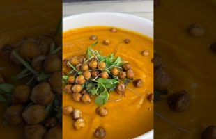Vegan Sweet Potato Curry Soup!