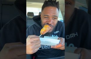 Trying CHEESY Korean Corn Dogs.. (Only In Michigan)