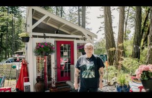She Built A DIY Tiny Home For Retirement – Her Life Changing Decision