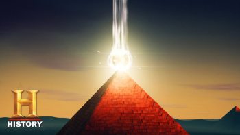 Ancient Aliens: Egyptian Pyramids’ Shocking Design (Season 17)