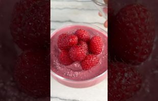 Easiest 4 Ingredient Vegan Raspberry Pudding!