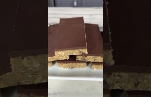 Homemade Vegan Protein Bars!! Chocolate Cookie Dough Refined Sugar Free!! #empoweredbycomplement
