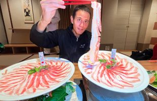 Japanese Street Food – ORIGINAL FRIED RAMEN + 5 Must Eat Foods in Fukuoka, Japan!!