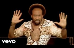 Earth, Wind & Fire – Boogie Wonderland (Official Video)