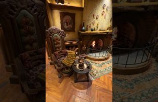 Enchanting Hobbit Hole Walkthrough (Part 1/3)