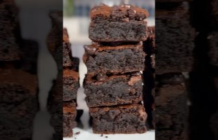 High Protein Plant-Based Frudgy Brownies Refined Sugar Free!