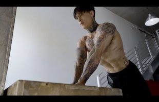 The BEST HOME CHEST WORKOUT (NO EQUIPMENT NEEDED)