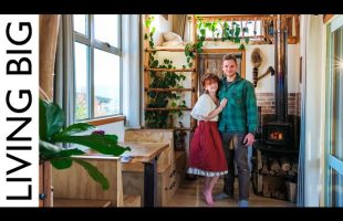 Tiny House Couple Live Dream Hobbit-Core Life On A Mountain
