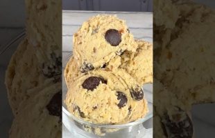 The Healthiest Chocolate Chip Cookie Dough! Refined Sugar Free