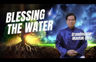 Blessing drinking water by ancient Taoist ritual. Sacred Qi Water practice by Master Mantak Chia ☯️💧