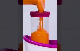 Store your purees and smoothies with this handy squeezy pouches gadget #shorts