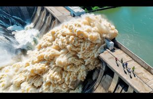25 Massive Dam Failures Caught on Camera