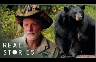 The Bear Man of Emo, Ontario (Animal Documentary) | Real Stories