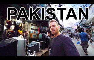 INSIDE PAKISTAN 🇵🇰 (Walking Streets & Meeting Local People)