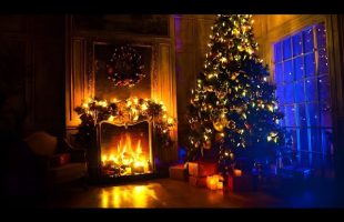 Christmas Fireplace with Music 🎄 Ambience