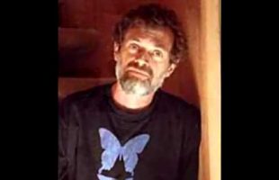 Terence McKenna The strangest things happen on DMT
