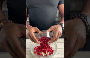 Vegan Cream Cheese With Pomegranate and Black Pepper Oil-Free