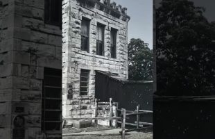 Dead inmates haunt this Texas jail #paranormal #ghost #horror #scary #haunted #scarystories #creepy