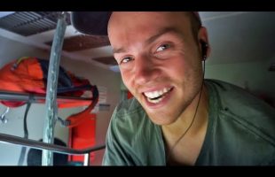 BANGLADESH TRAIN TRAVEL IS CRAZY
