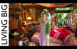 Secret Tiny Home & Garden Hidden In The Heart Of The City