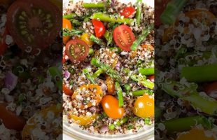 Delicious & Simple Quinoa Salad!