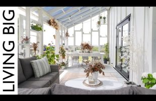 Luxury Tiny Home with Stunning Conservatory!