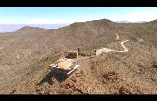 We Explored The CRAZIEST Abandoned Cliff House In The Middle Of Nowhere