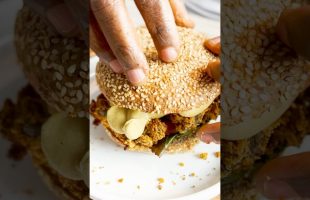 Vegan Chick’n Style Sandwich!