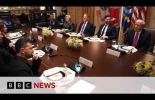 Trump and Zelensky discuss Tomahawk missiles in US meeting | BBC News