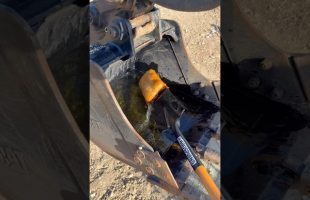 Cooking Shovel Pockets On The Jobsite